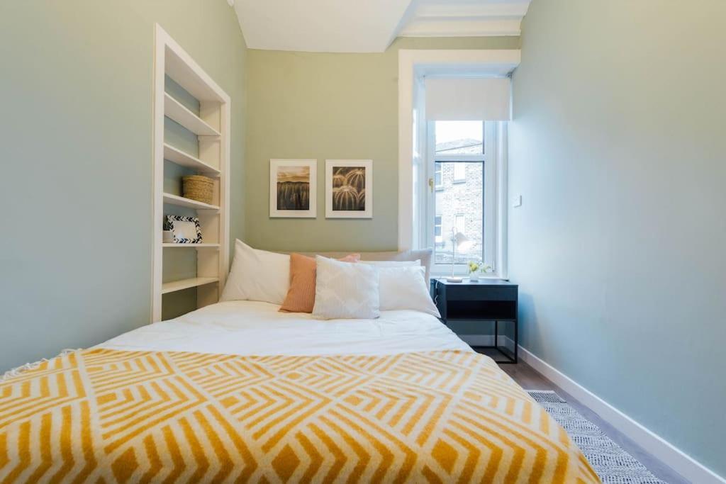 Stylish Stirling Apartment - Free Parking Exterior foto