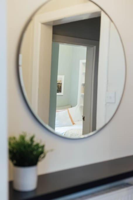 Stylish Stirling Apartment - Free Parking Exterior foto